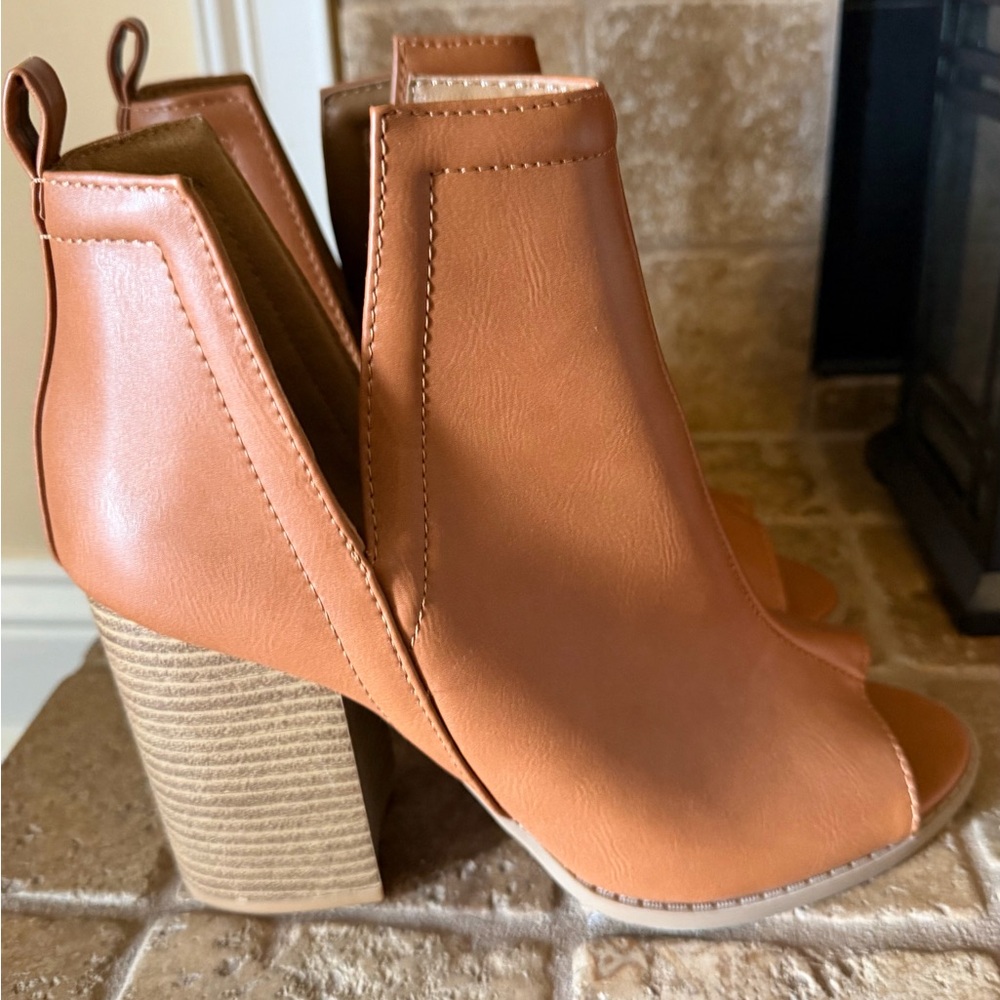 Pink Lily Brown Peep-Toe Heeled Boots - Picture 3 of 3